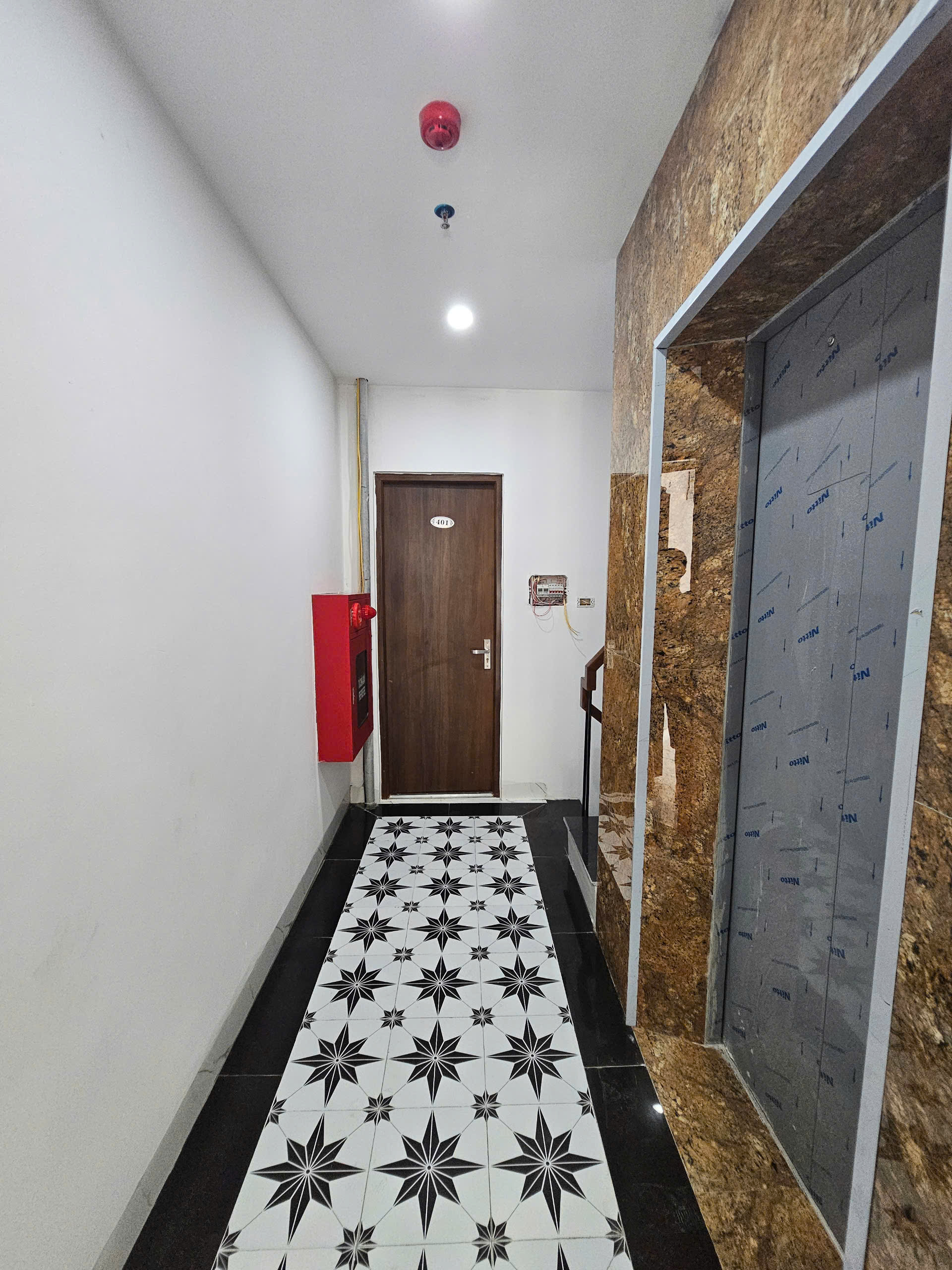 CHDV MẠC THỊ BƯỞI 5 TẦNG/55m2 – ĐỐI DIỆN TIMES CITY_Dòng tiền ổn định 50–55 triệu/tháng. Thang máy - Ảnh 3